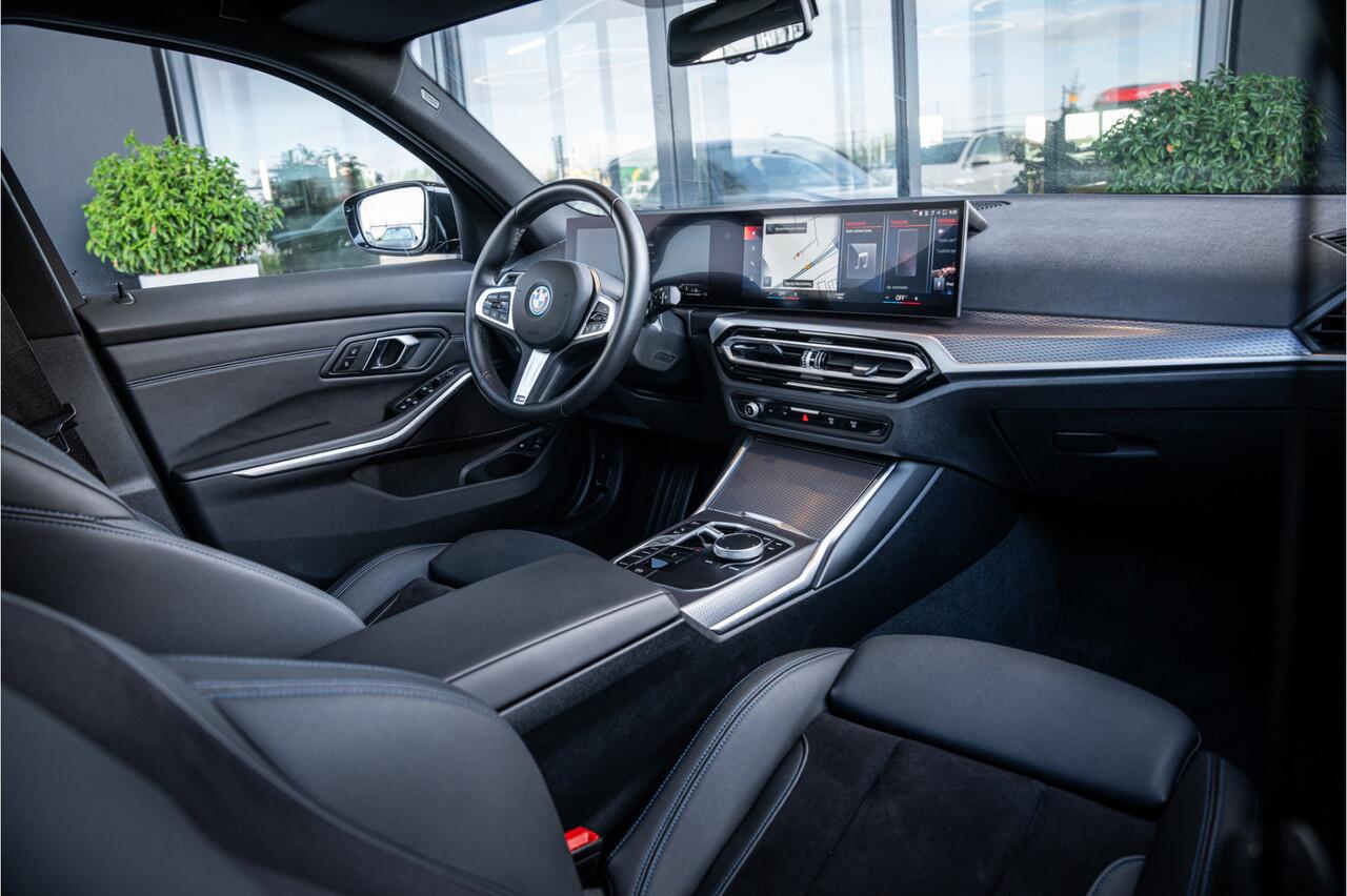 BMW 3-SERIE Touring 320e - M Sport | Panorama | HUD | Carplay | Stoelverwarming