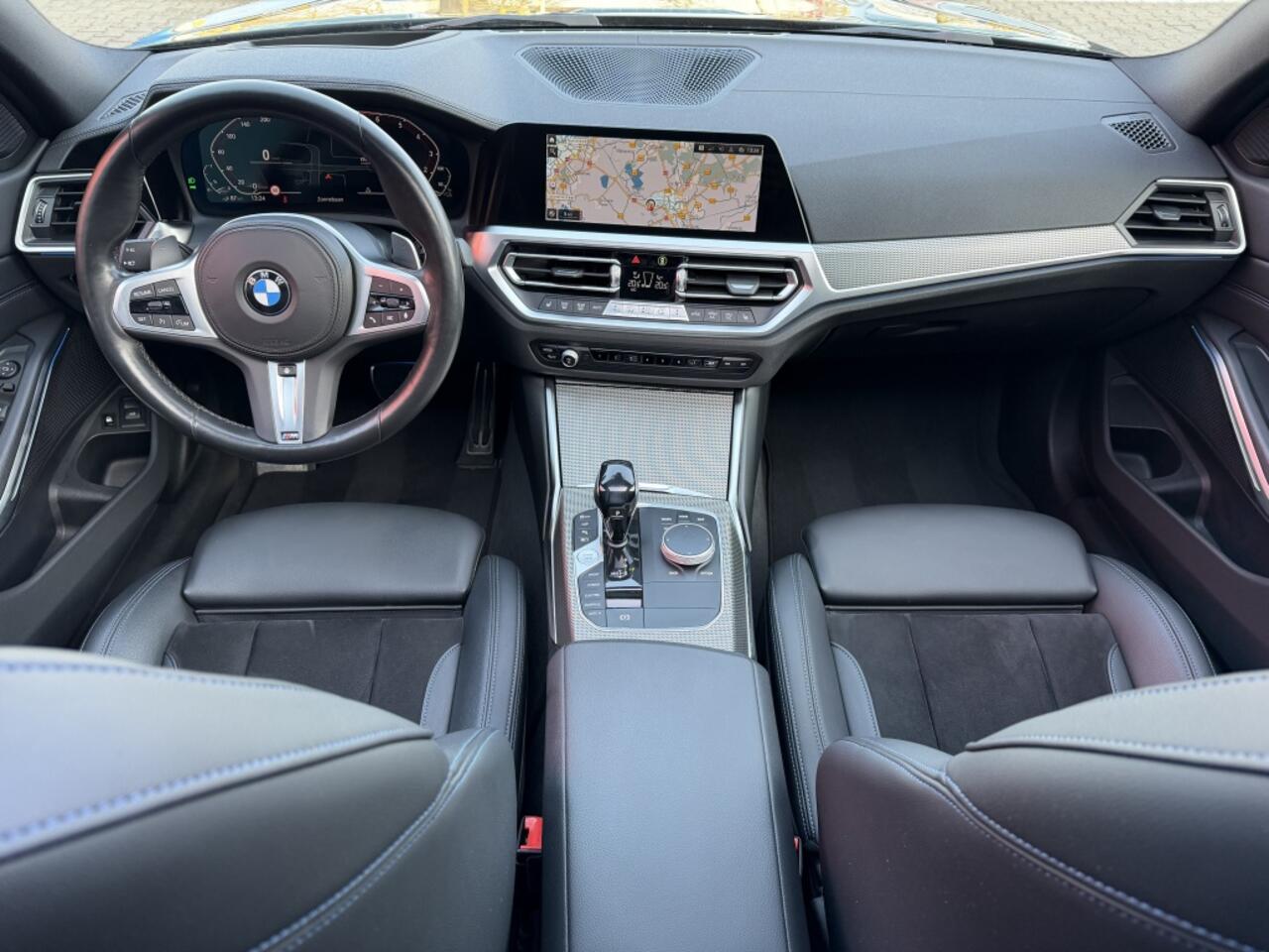 BMW 3-SERIE Touring 330e xDrive M-Sport Pano Laser Memory HUD