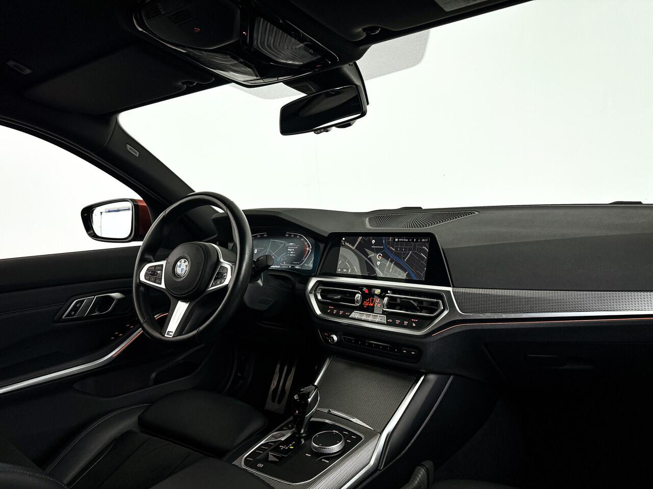 BMW 3-SERIE 318i Business Edition Plus | Parkeercamera | Stoelverwarming | Navigatie