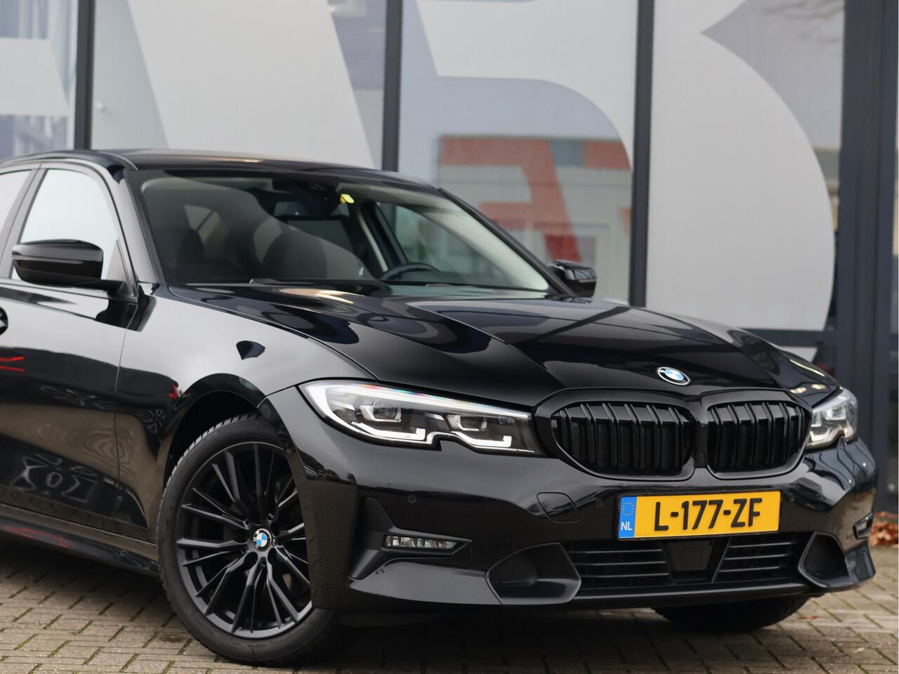 BMW 3-SERIE 320d High Executive Automaat | ACC | Carplay | LED | M Sport stuurwiel | Stoelverw. |