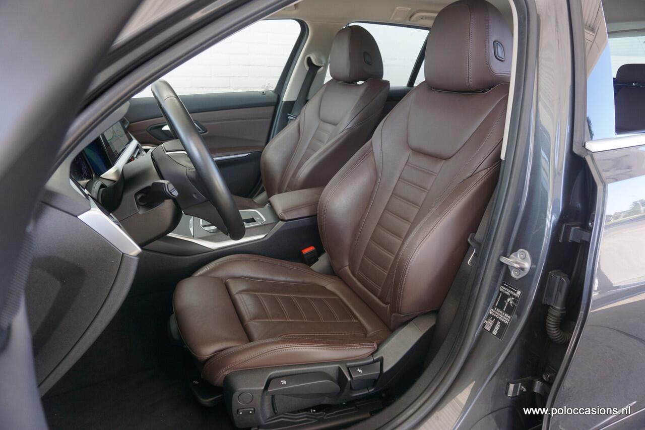 BMW 3-SERIE Touring 320i High Exec Leder | Sportinter | Carplay | DAB +