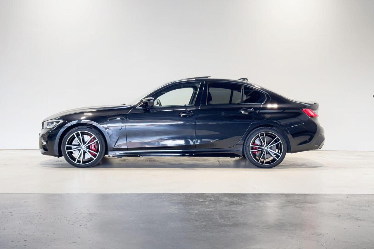 BMW 3-SERIE Sedan 320e Business Edition Plus High Executive Aut. Performance