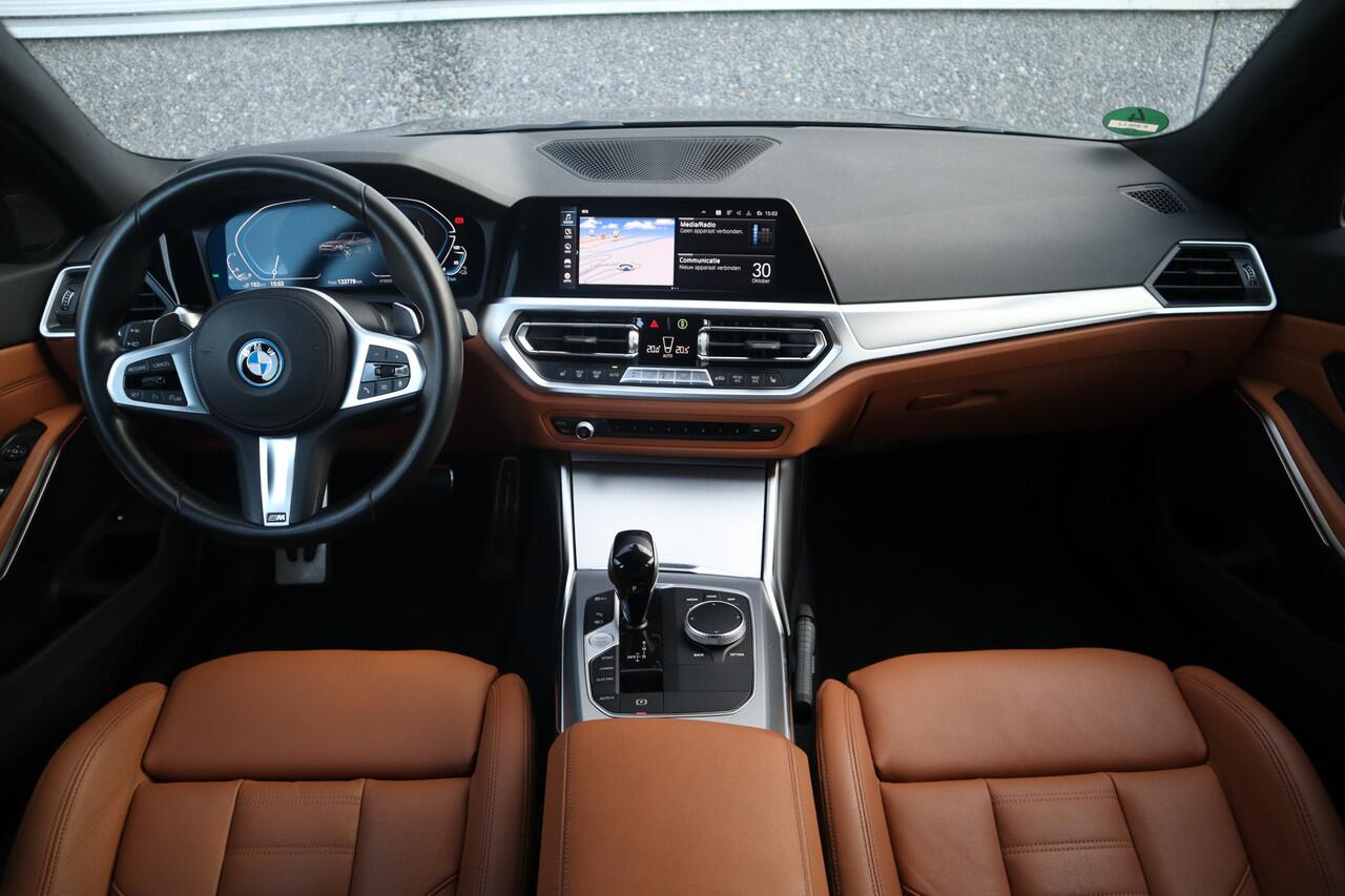 BMW 3-SERIE M-Sport M Schaalstoelen / Dravit Grau / HiFi / Camera /