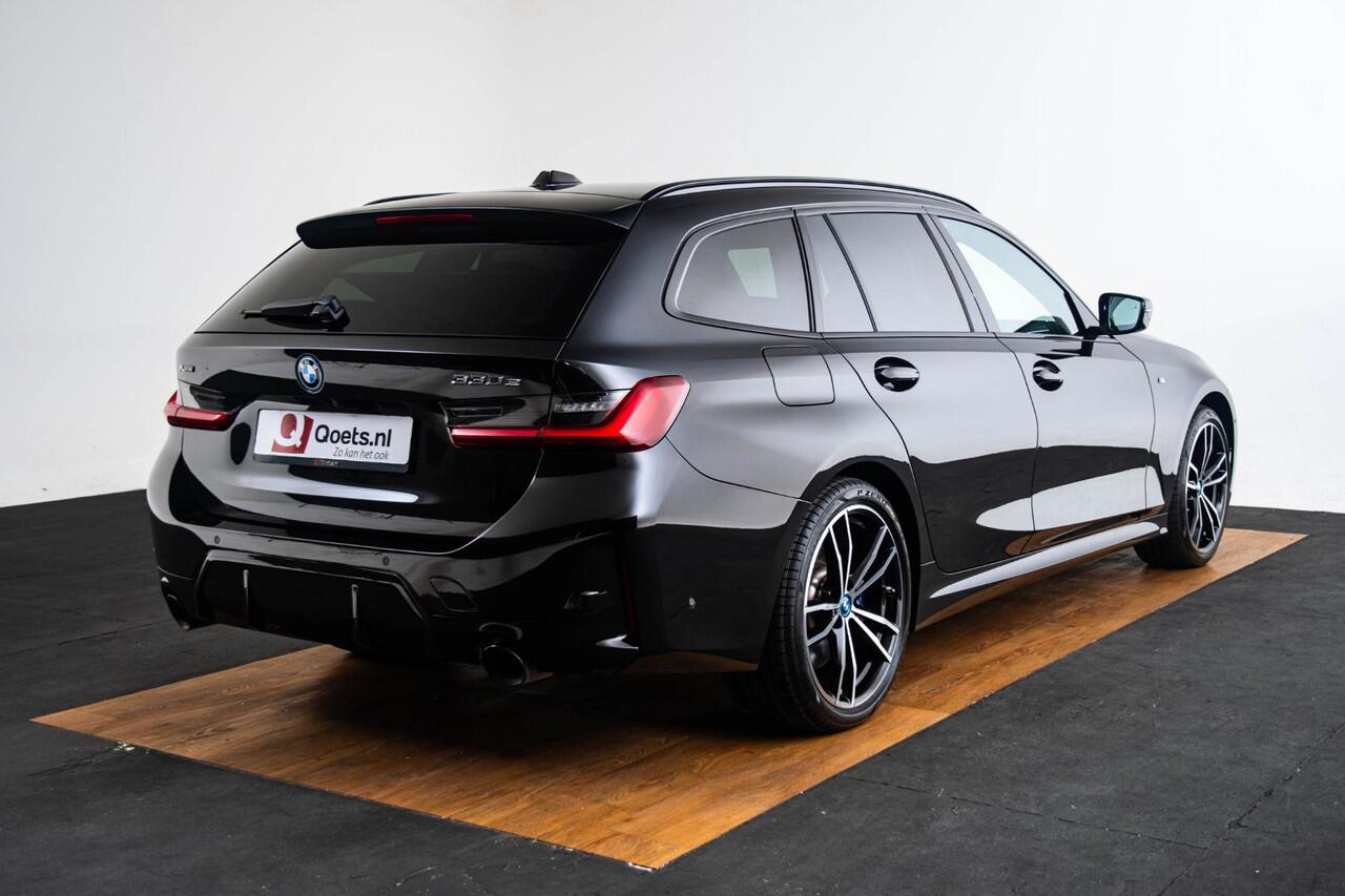 BMW 3-SERIE Touring 330e xDrive M Sport Pro - Panoramadak - Parking/Driving Assistant - Hifi - Active Cruise Control - Comfort Access - Elektrisch verwarmde/verstelbare stoelen - Getinte ruiten - Zonneschermen -