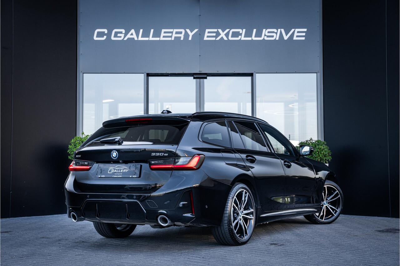 BMW 3-SERIE Touring 330e xDrive - M Sport | Panorama | H&K | Memory | 360 Camera | HUD