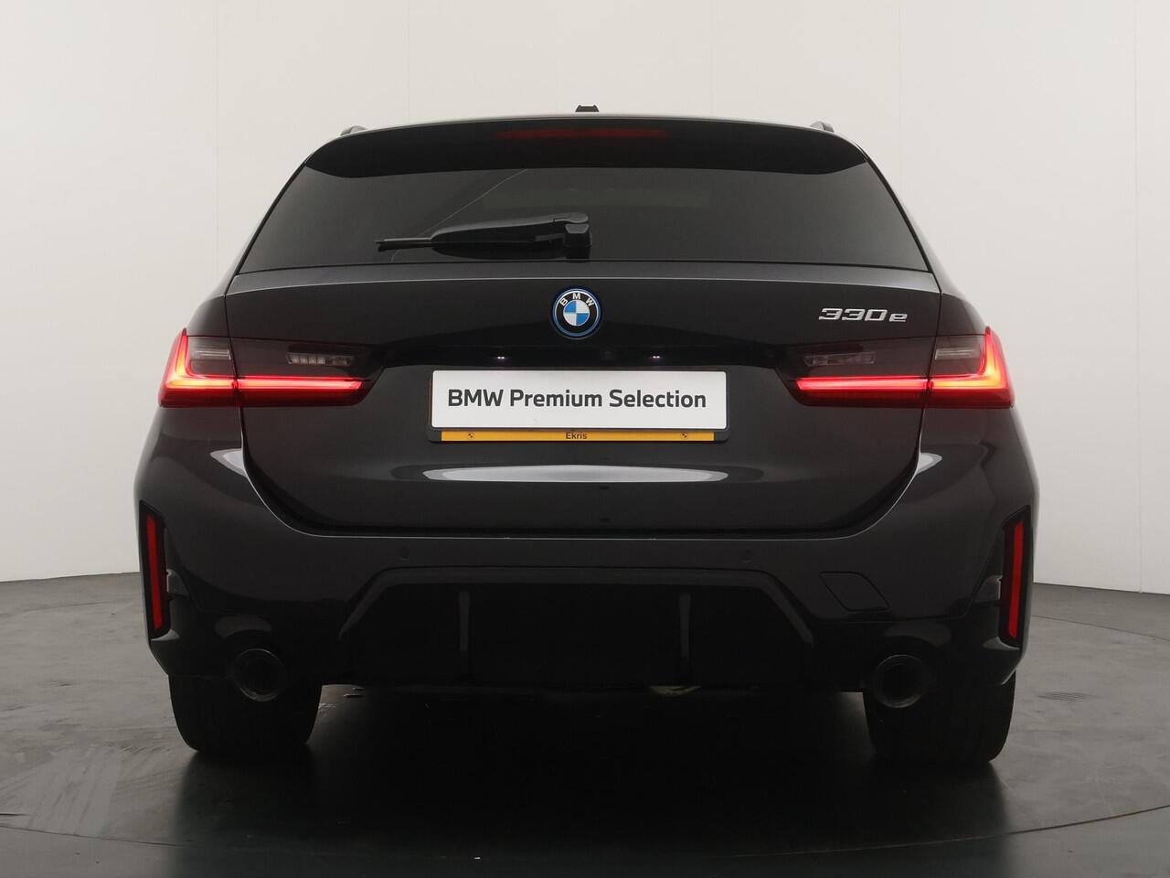BMW 3-SERIE Touring 330e | M-Sportpakket | Trekhaak | Ekris Selection