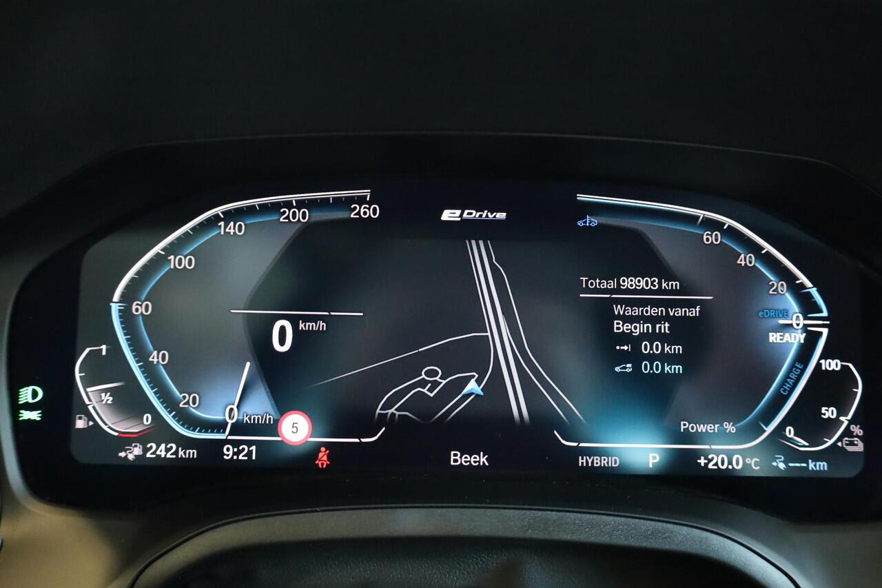 BMW 3-SERIE Sedan 320e | Cruise Control | Stoelverwarming