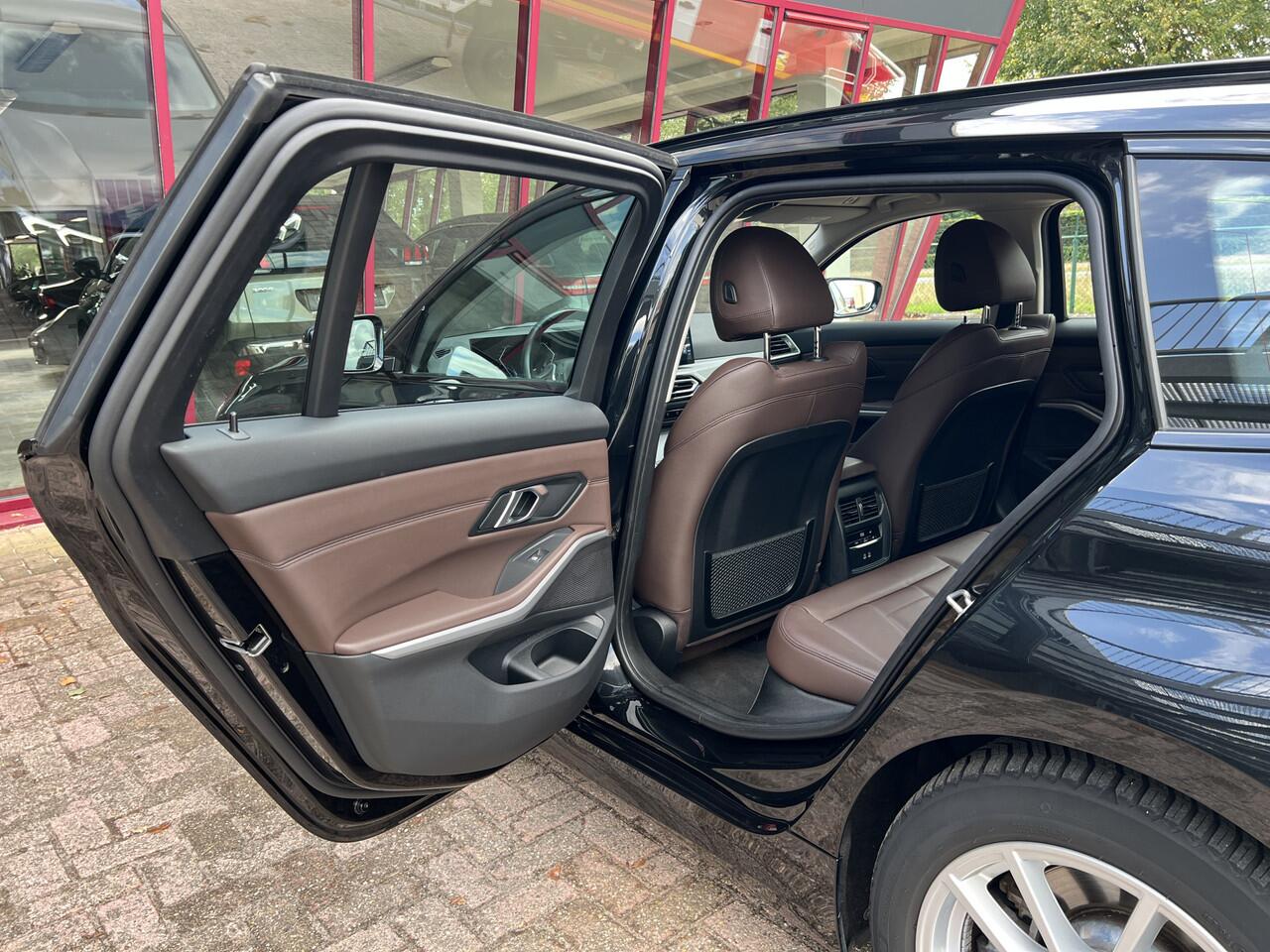 BMW 3-SERIE Touring 320e | NL auto | Widescreen |