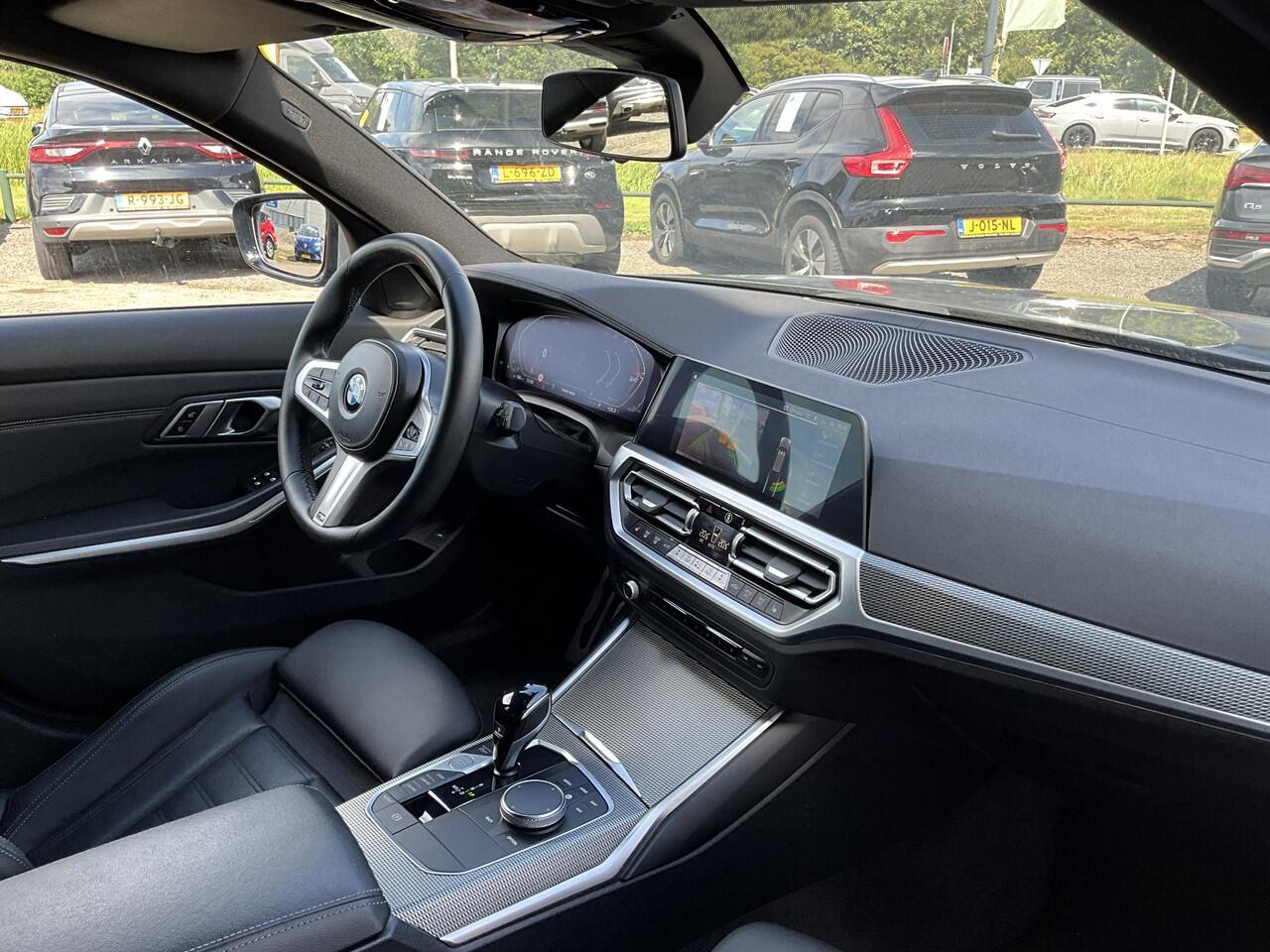 BMW 3-SERIE Touring 318i 2.0 M Sport Individual Dravitgrau 50 Jahre