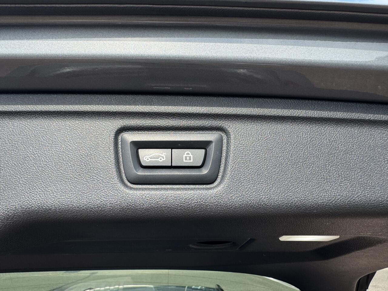 BMW 3-SERIE Touring 330e M-SPORT|292PK|LASER|CAMERA|FACELIFT|CARBON|+++