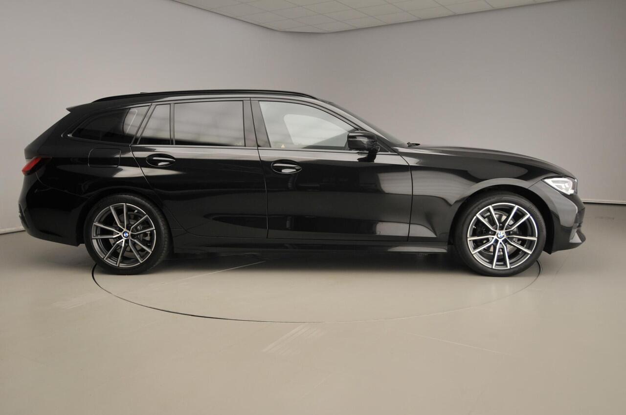 BMW 3-SERIE Touring 318i Business Edition | Sport Line |