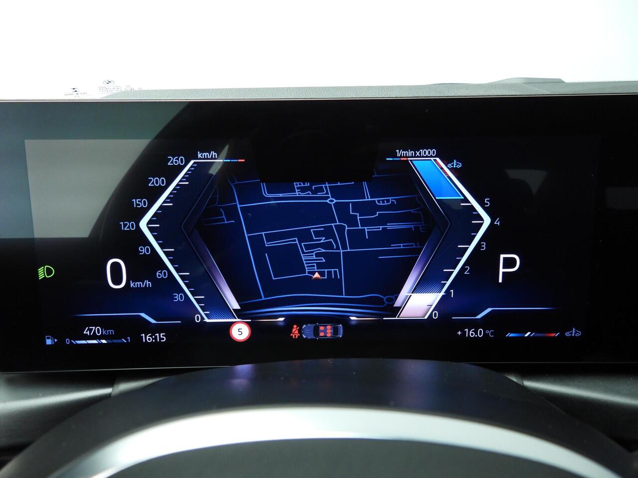 BMW 3-SERIE Sedan 320i | M-Sportpakket | LED | Navigatie | Schuifdak | Stoelverwarming | DAB | Hifi speakers | Alu 18 inch