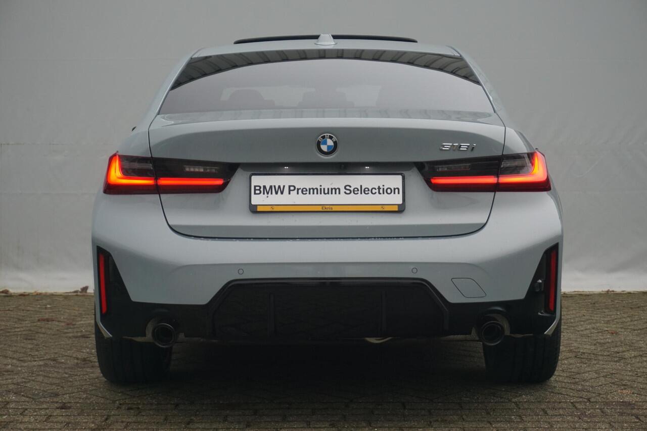 BMW 3-SERIE Sedan 318i M sport / Trekhaak / Schuif- Kanteldak / Hifi | Ekris Selection