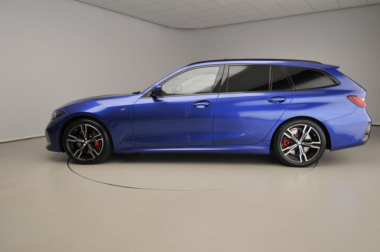 BMW 3-SERIE Touring 320i | M-Sportpakket | LED | Leder | HUD | Schuifdak | Sportstoelen | DAB | Harman-kardon sound | Alu 18 inch