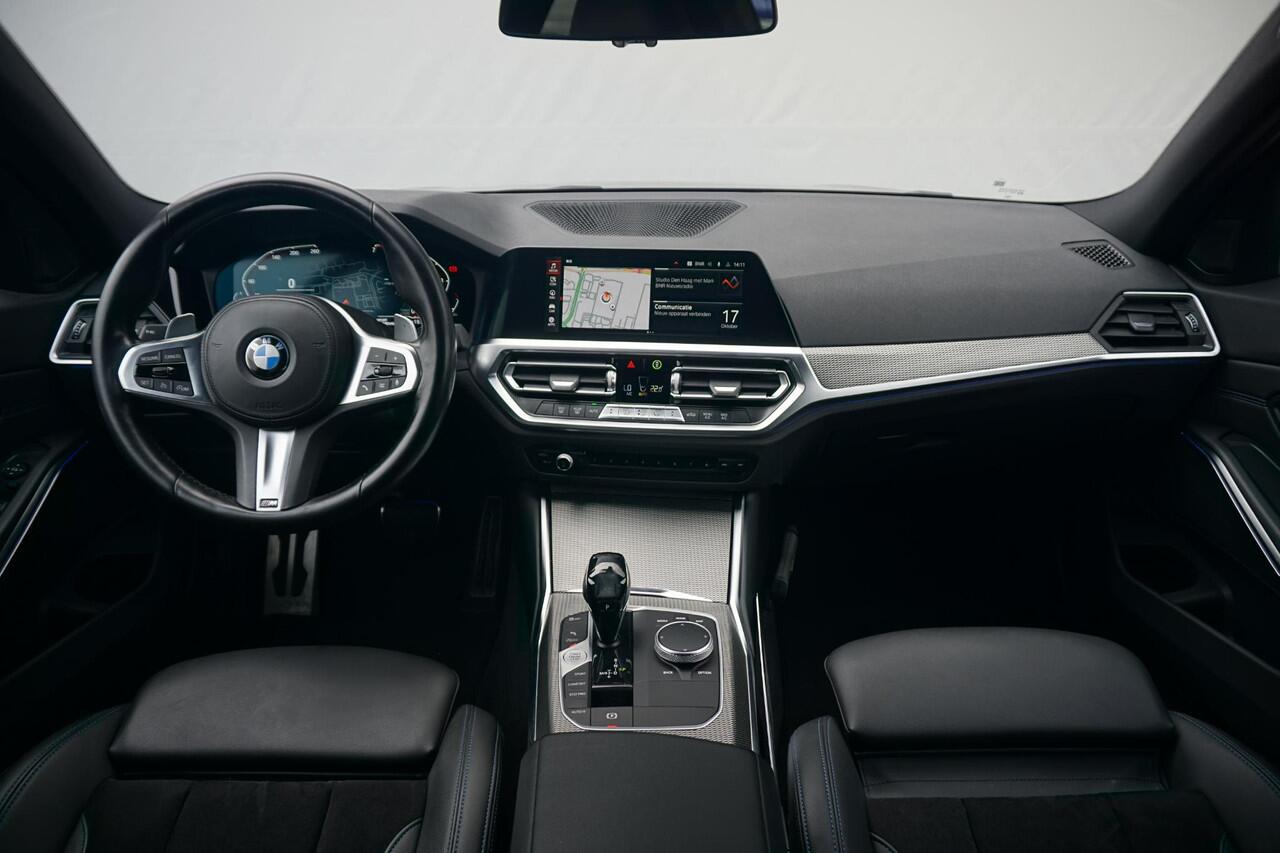 BMW 3-SERIE Sedan 318i M Sportpakket | Elektrisch Schuif-kanteldak / HIFI / Lederen Sportstoelen
