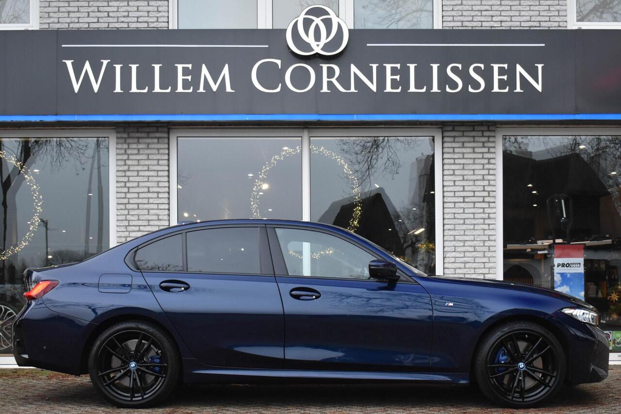 BMW 3-SERIE 320e M-Sport ACC Head Up Elc Stoelen Leder Camera