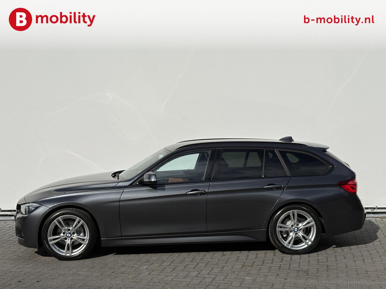 BMW 3-SERIE Touring 318i High Executive M-Sport Trekhaak Apple CarPlay | Achteruitrijcamera | HIFI | Leer | DAB Audio