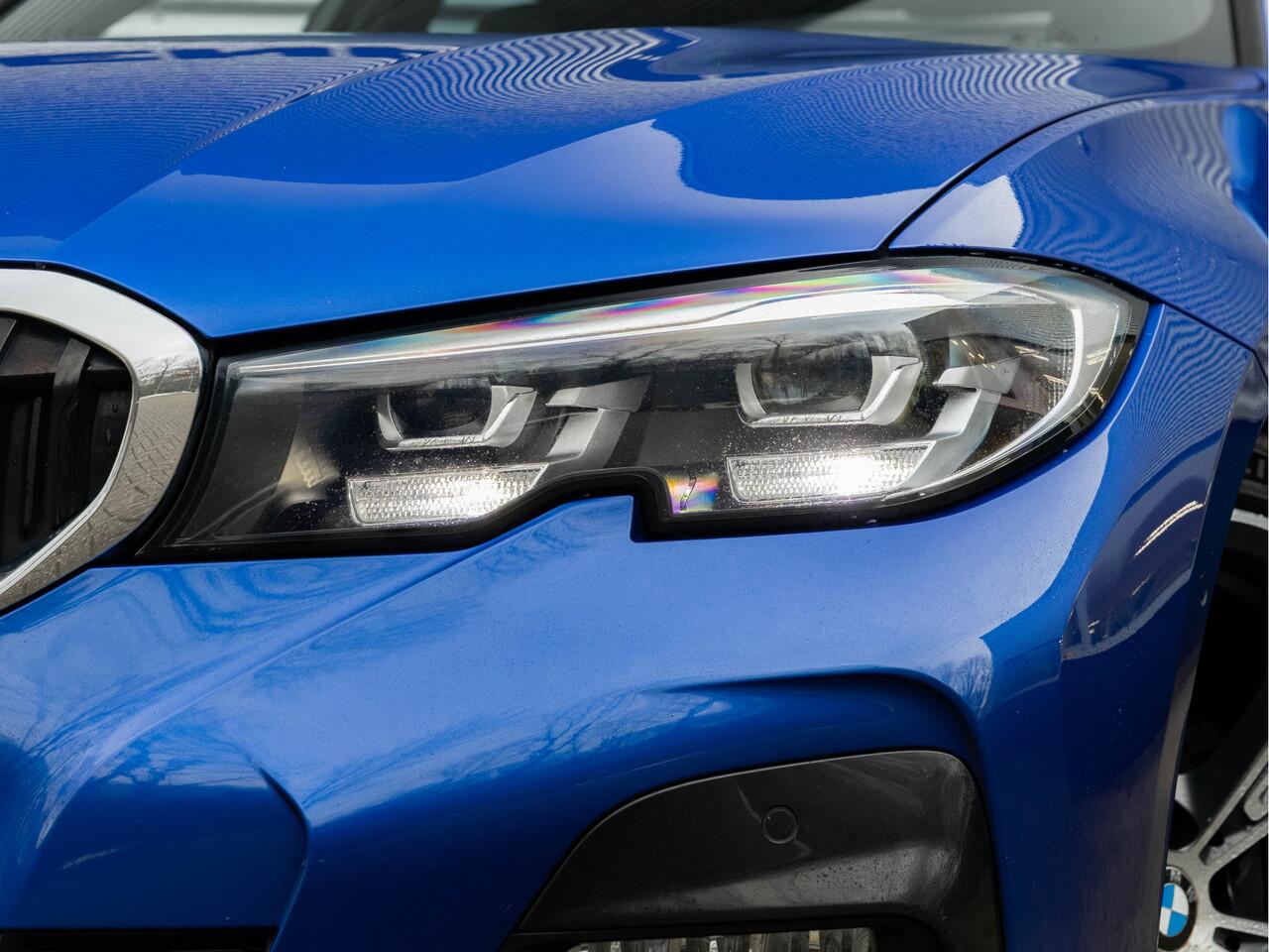 BMW 3-SERIE 320i M-Sport - Camera - Hifi - 19 inch - Live Cockpit Prof