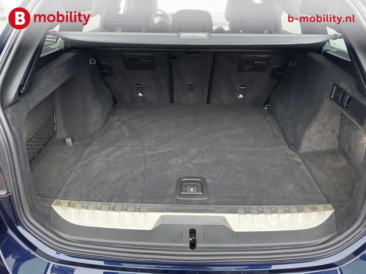 BMW 3-SERIE Touring 320e High Executive M-Sport LCI Wide Screen Apple CarPlay | DAB | Leer | Stoelverwarming | Sportstoelen