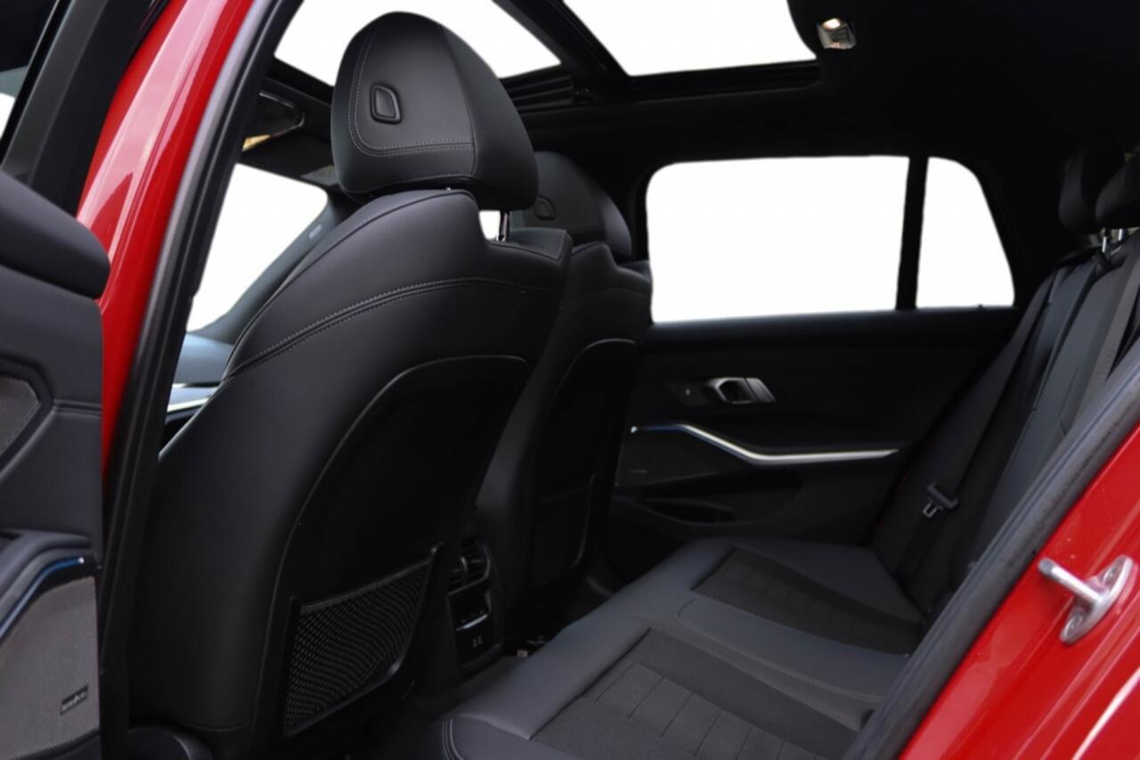 BMW 3-SERIE touring 330 e Sport Line Invidual | Laser | Pano | 360 | Harman Kardon
