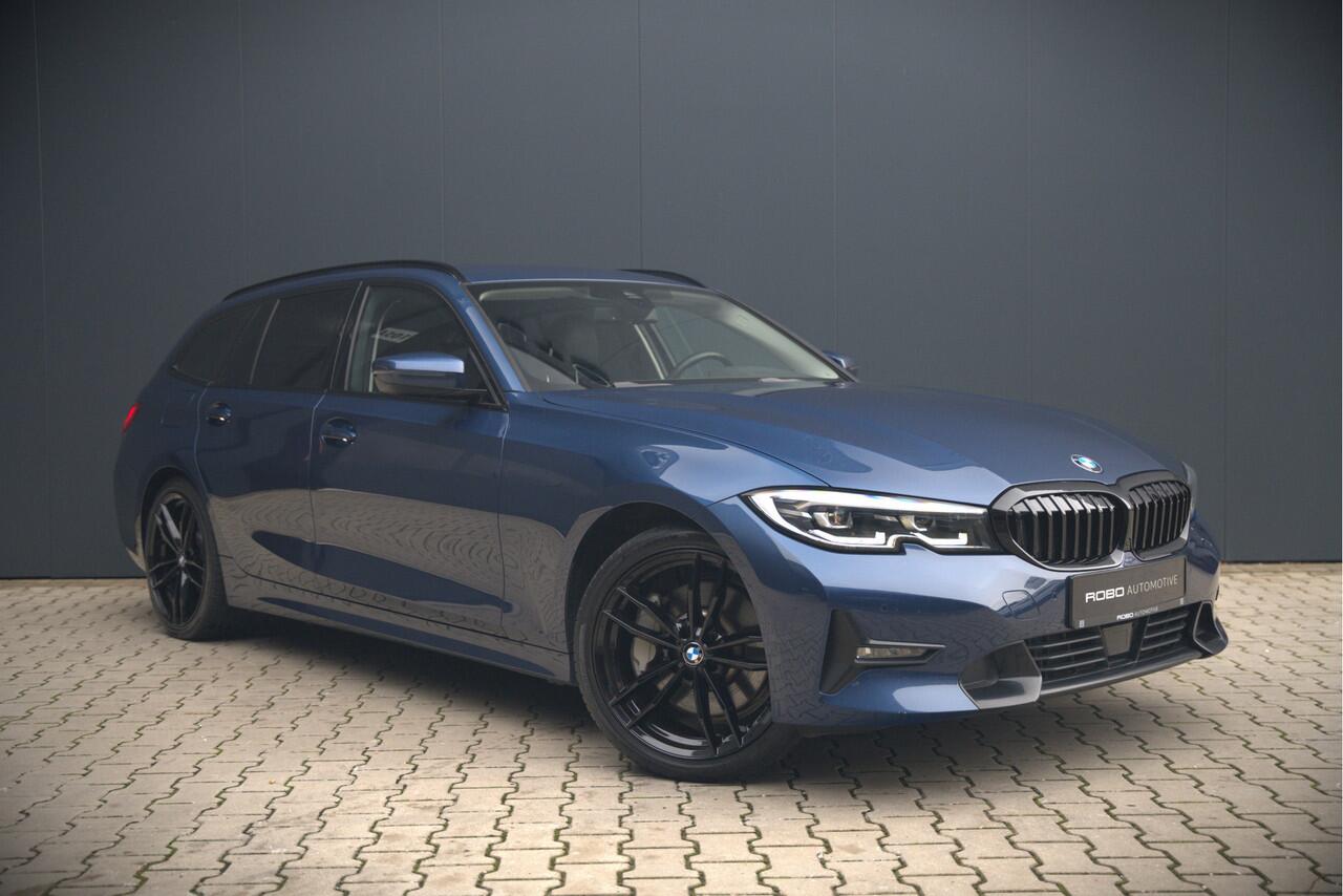 BMW 3-SERIE Touring 330e High Executive Sportline | Keyless | PDC | Leer | Hifi | Ambiance Verlichting | Stoelverwarming | Adaptive Cruise Control | BTW | LED | Shadow Line | Navigatie Prof. | DAB |