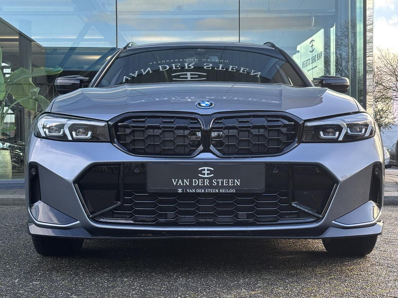 BMW 3-SERIE Touring 320e Business Edition Plus M Sport | Performance Style Bodykit | Schuifdak | Stoel-Stuur verwarming