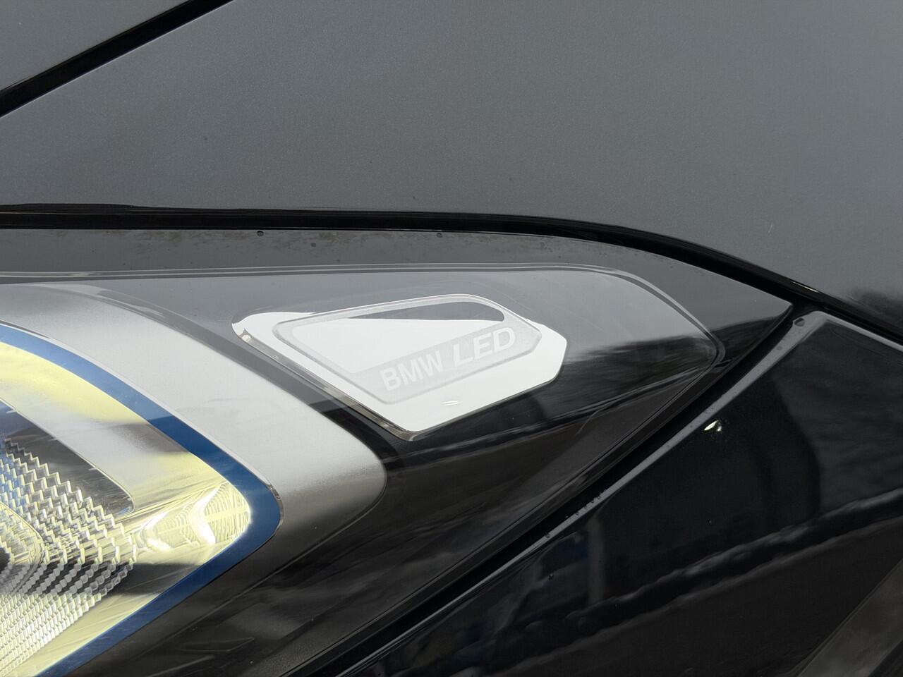 BMW 3-SERIE Touring 330e xDrive M Sport Pano-Dak | Adapt. Cruise | M-Stoelen | HUD | Stoelverw.