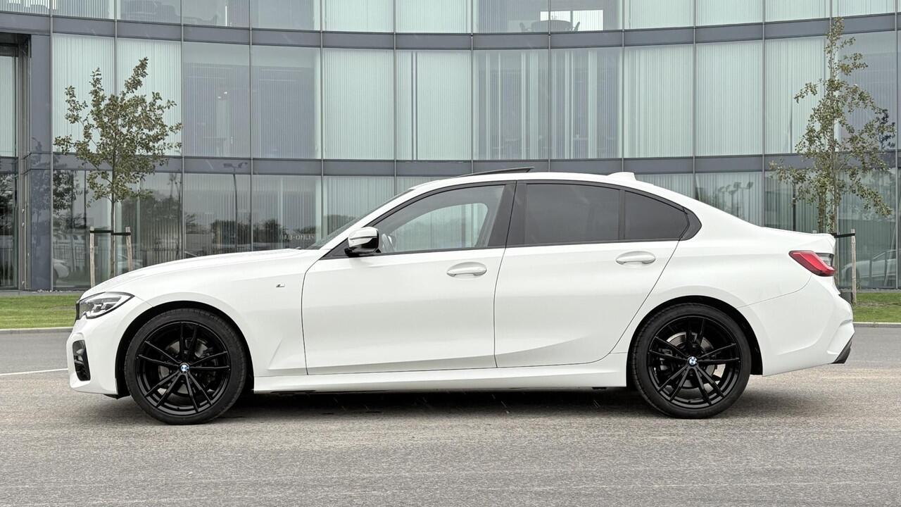 BMW 3-SERIE 320i High Executive M-Sport schuifdak