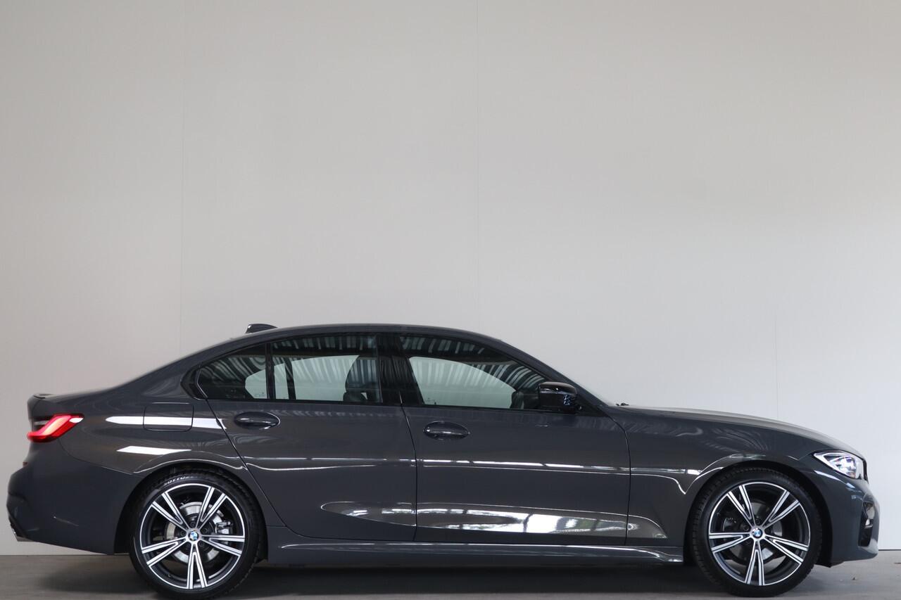 BMW 3-SERIE 320i Executive Edition - NL- Auto!! **Dravit-grau Metallic**