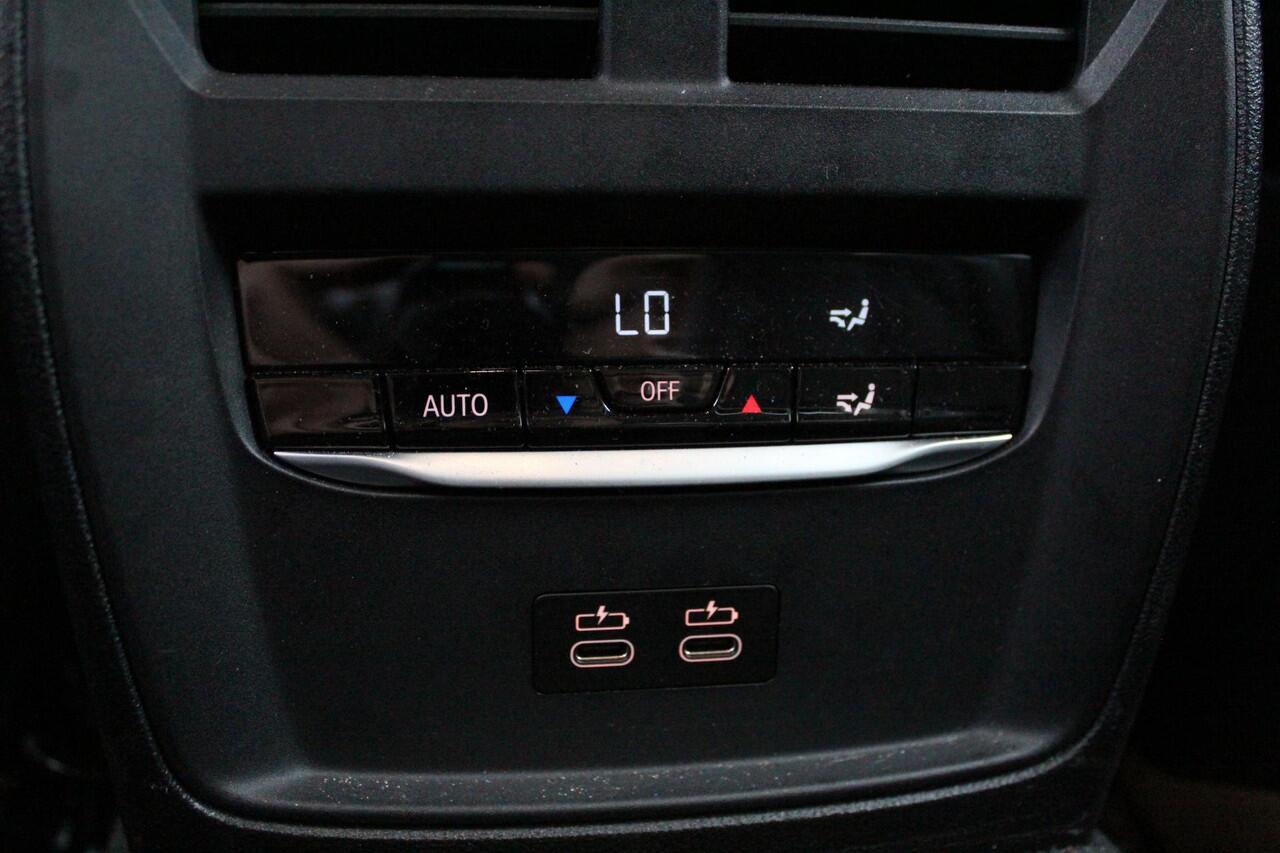 BMW 3-SERIE 318d Executive Edition | NL-AUTO+N.A.P! | CARPLAY | PDC-V/A | CLIMA | DAB-RADIO | NAVI | LED | CRUISE |