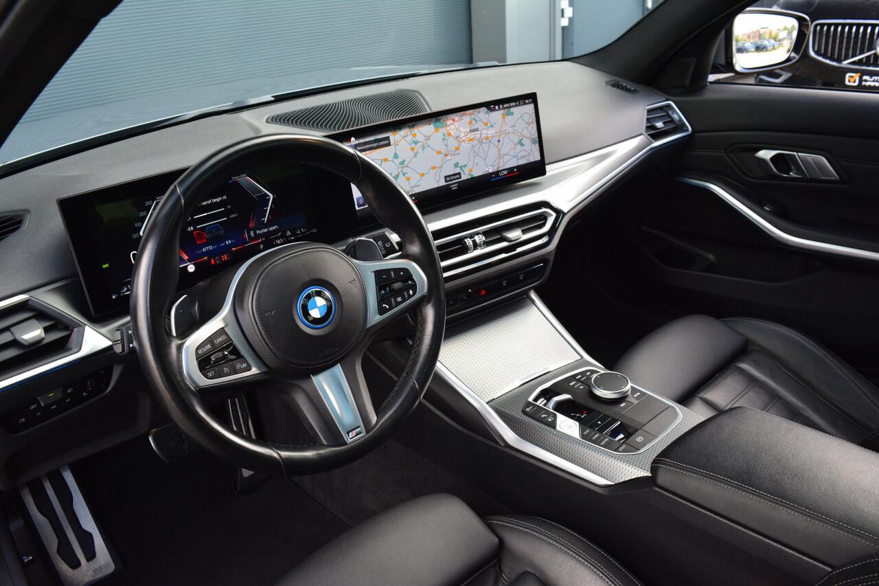 BMW 3-SERIE Touring 330e xDrive M-Sport | Pano | Leder | Memory |