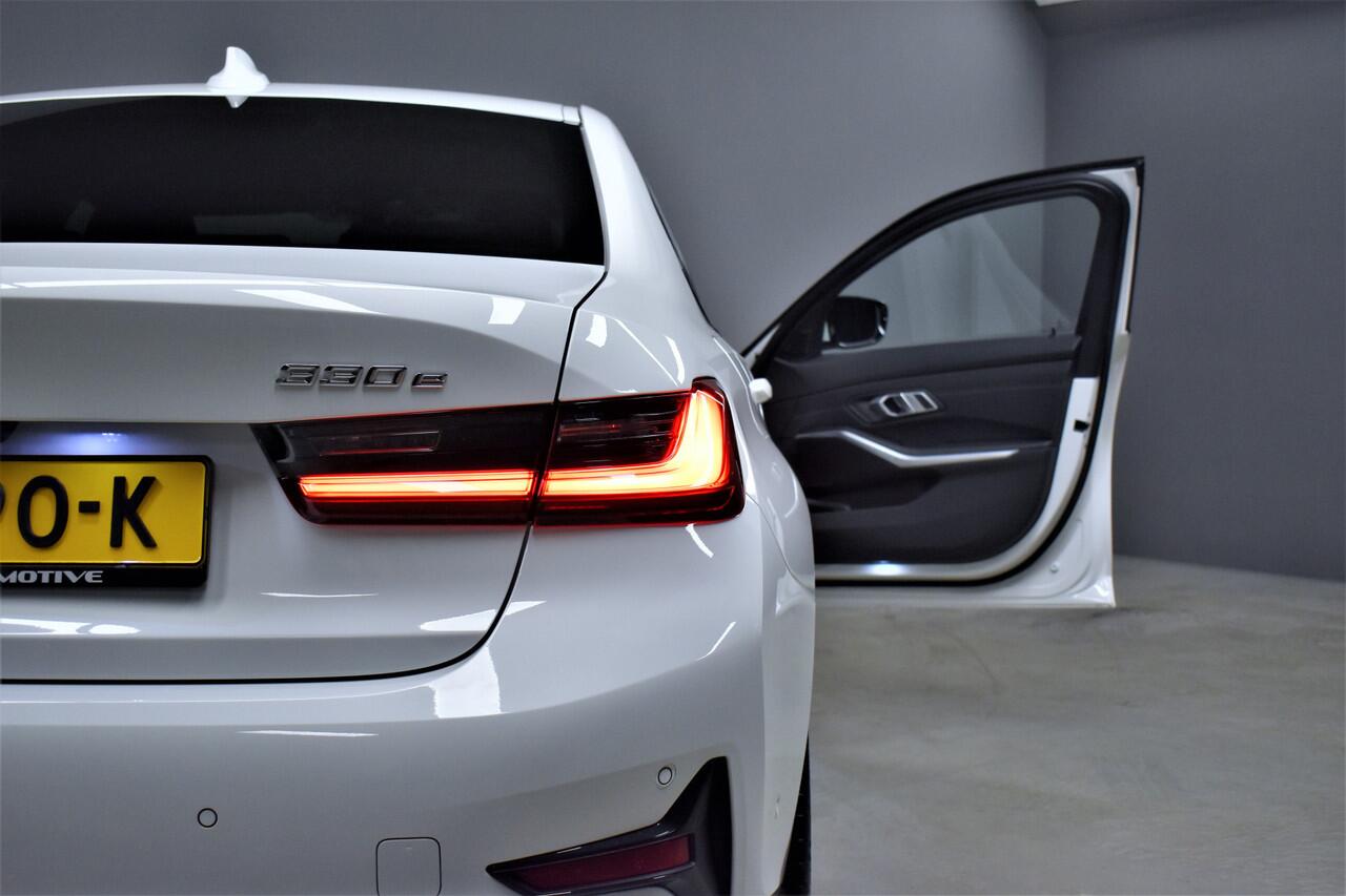 BMW 3-SERIE 330e 292pk Sport Line Plus 1eEig. Dealer OH Carplay/Virtual/Camera/Sportstoelen/Leer/Navi/Led/Lmv