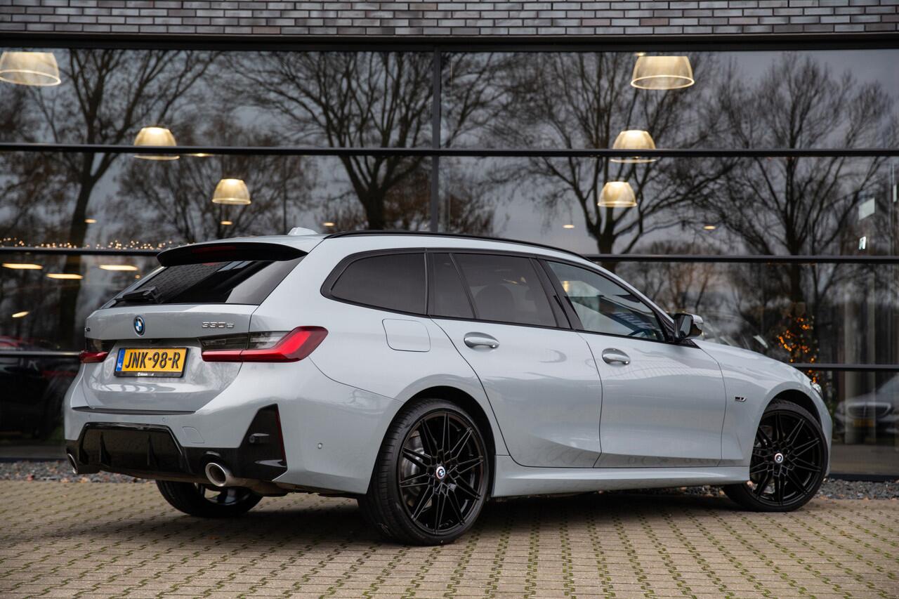 BMW 3-SERIE Touring 330e xDrive M-Sport , Panoramadak, Keyless entry, Head-up display,