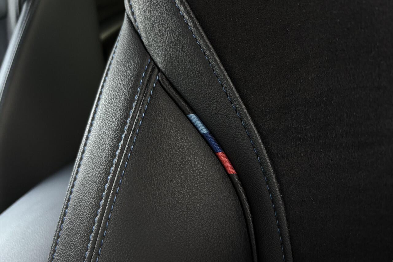 BMW 3-SERIE Touring M-Sport Automaat | Camera | Head-up | Comfort Acces | Memory | Fabr. Garantie