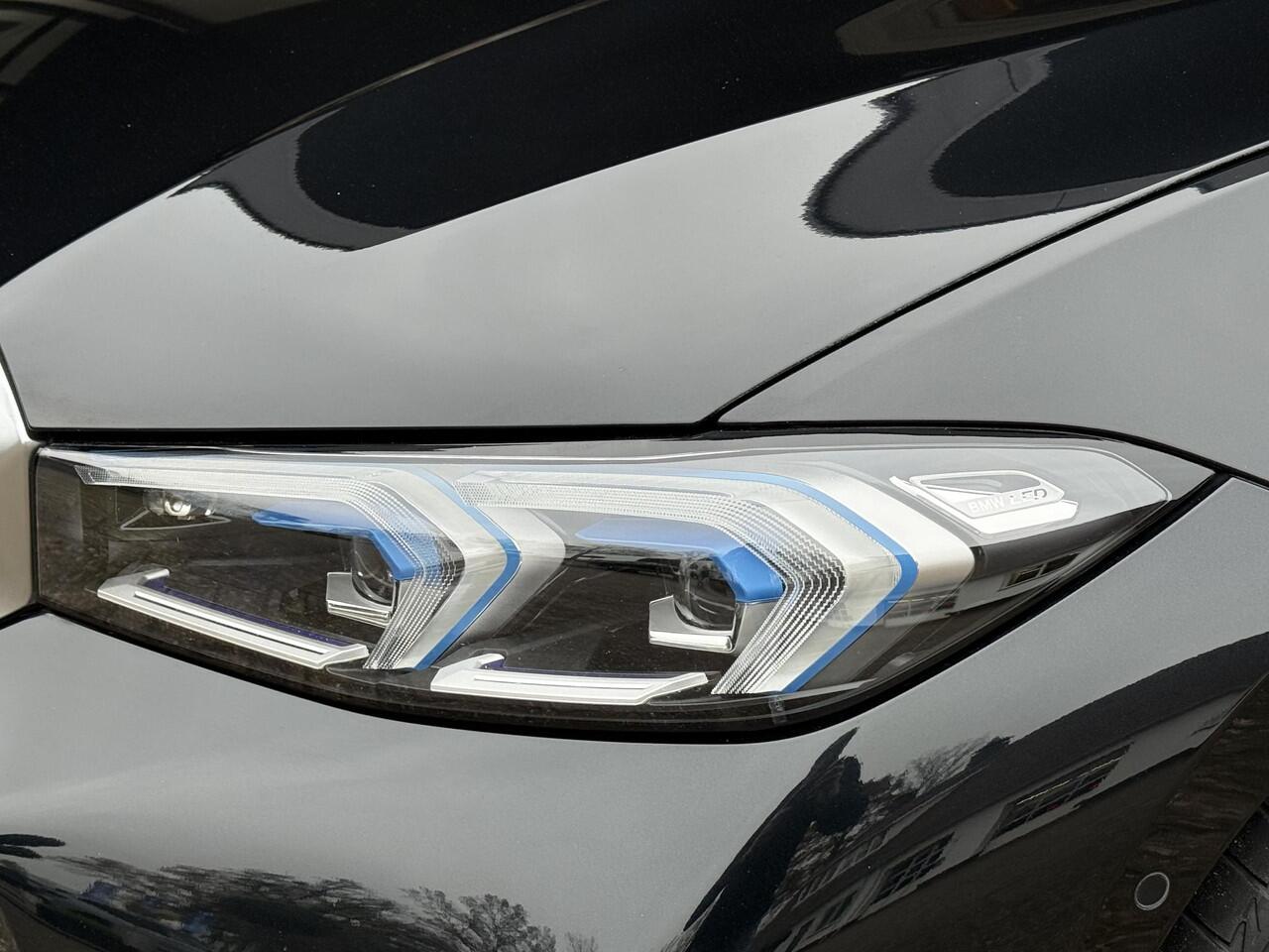 BMW 3-SERIE Touring 330e M SPORT LCI | DRIVING PROFF. | TREKHAAK | CAMERA | LEDER |