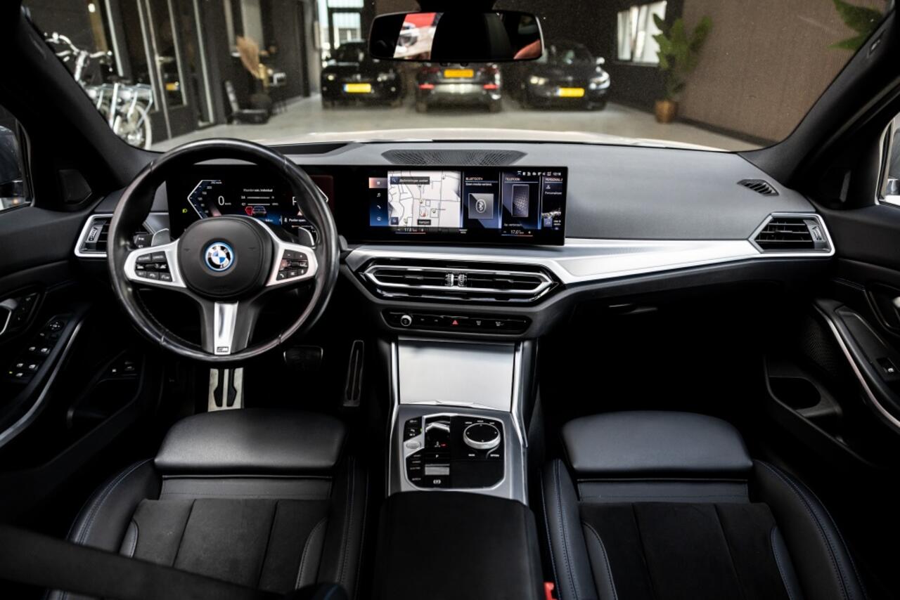 BMW 3-SERIE 3er - 330e xDrive M Sport | HuD | Pano |