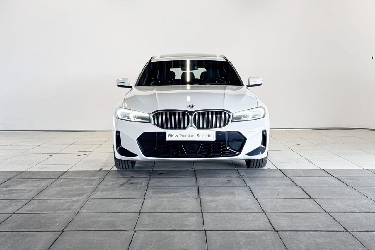 BMW 3-SERIE Touring 330e xDrive Innovation Pack M Sportpakket Aut.