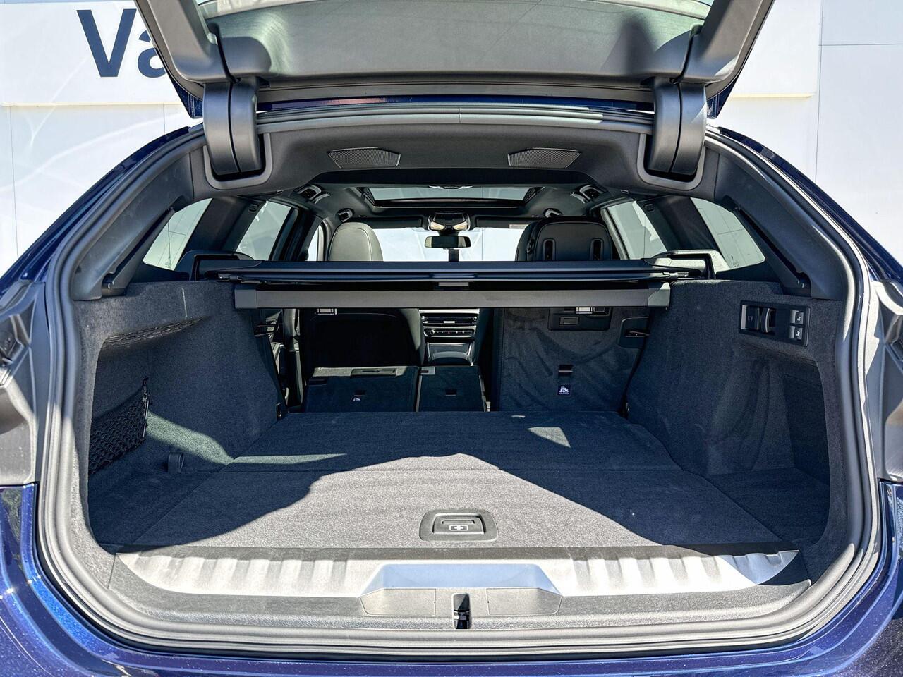 BMW 3-SERIE Touring 330e | M Sport | Innovation Pack | Comfort Pack