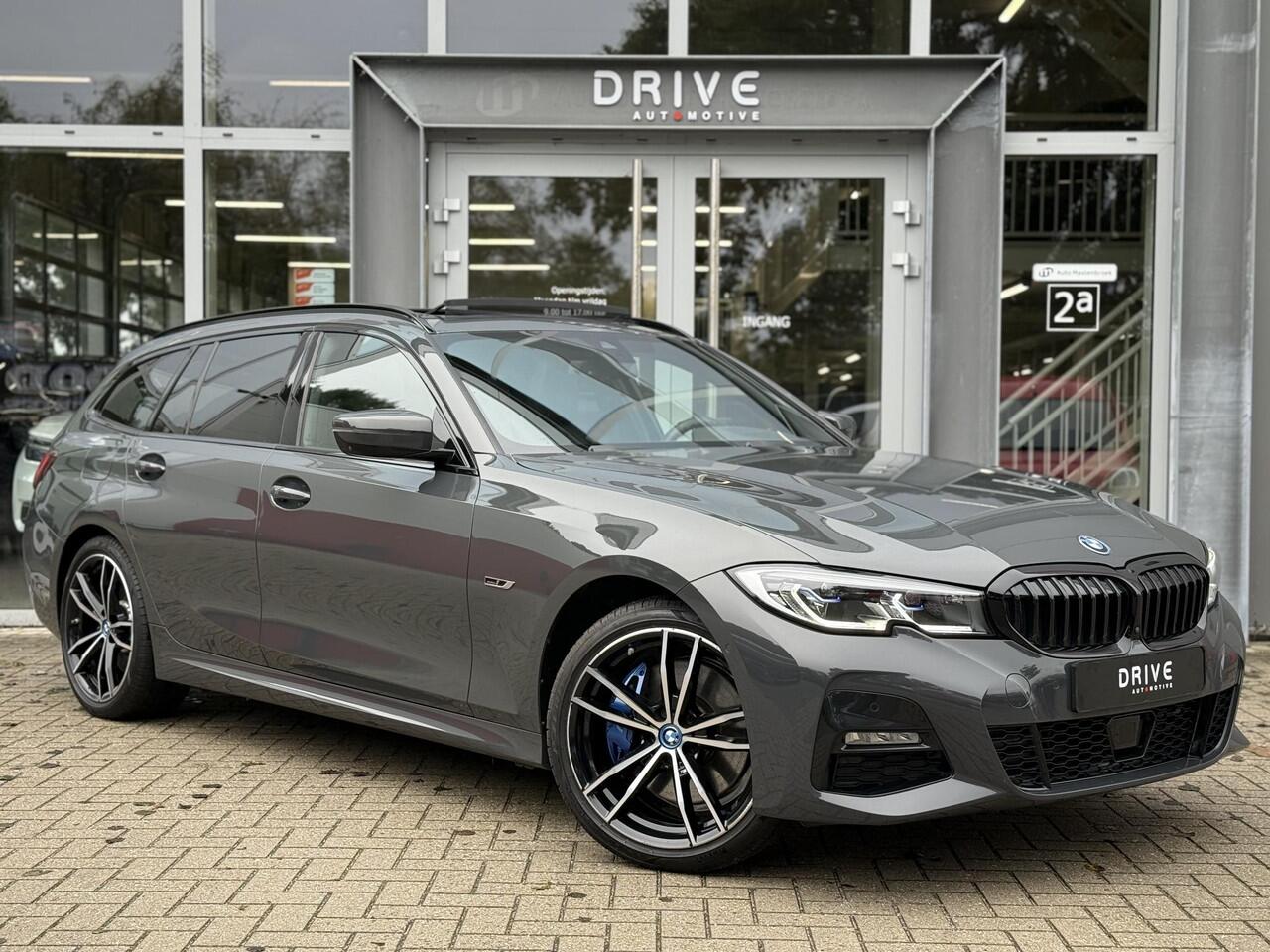 BMW 3-SERIE Touring 330e High Ex. M-sport plus|SOH98%|Pano|Laser|CoPilot|HiFi|Trekhaak|Dravit grey
