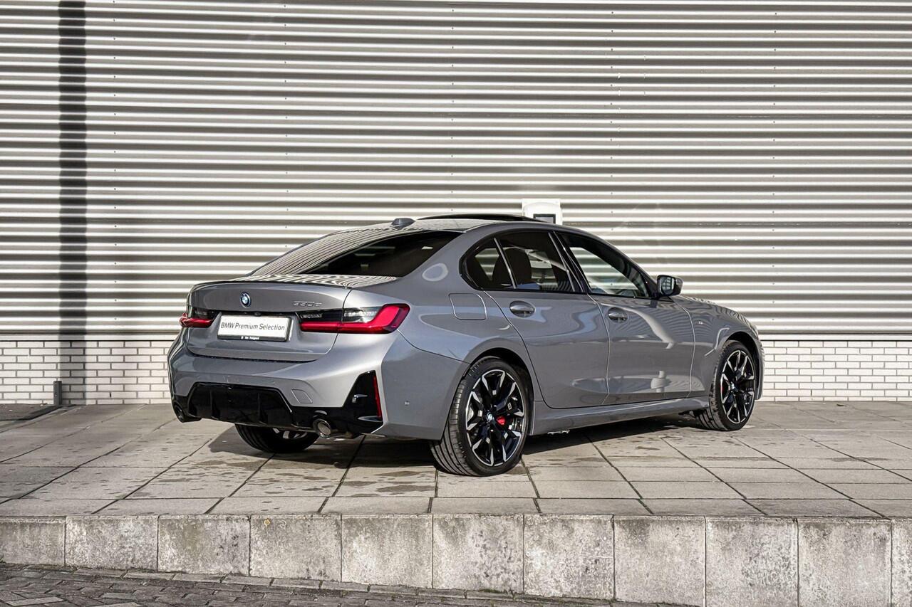 BMW 3-SERIE Sedan 330e M Sportpakket Pro / Comfort Pack / Elektrisch glazen schuif-/kanteldak / HiFi System