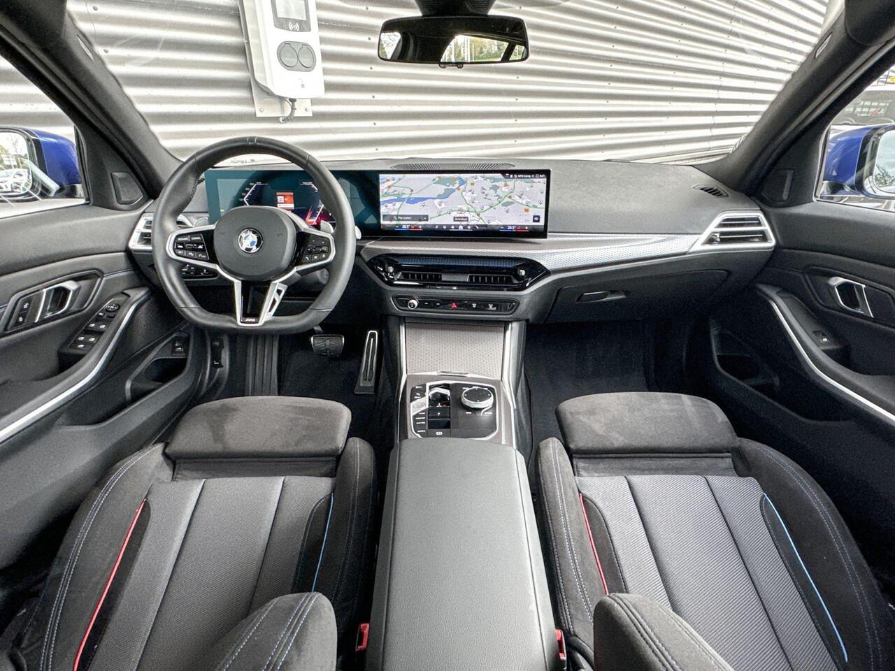 BMW 3-SERIE Touring 330i xDrive / Selections