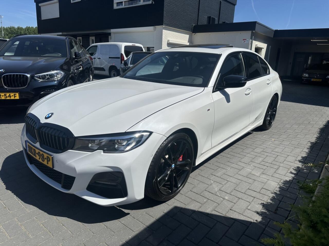 BMW 3-SERIE 318i 2.0 High Exe Dak H&K M-Pakket