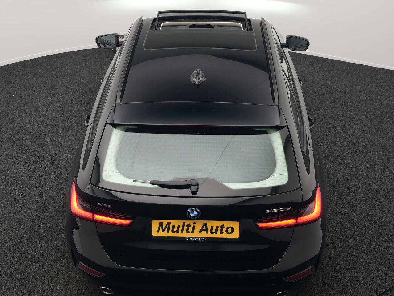 BMW 3-SERIE Touring 330e xDrive M Sportline Plug In Hybrid 293pk Dealer O.H PHEV | Panodak | Head Up | Sportstoelen | 18"L.M | Apple Carplay | Navigatie | DAB |