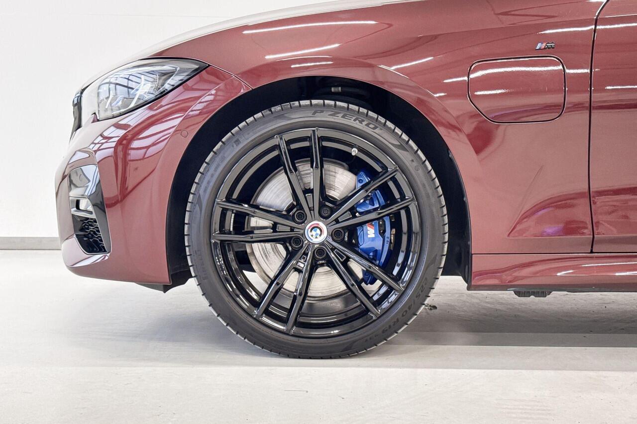 BMW 3-SERIE Touring 330e Innovationspakket Model M Sport Aut.