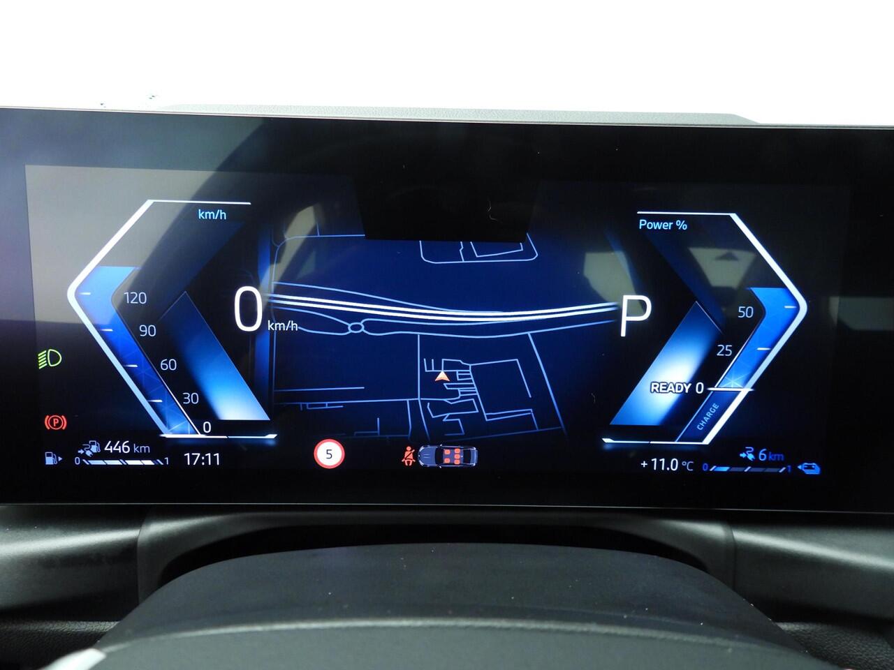 BMW 3-SERIE Sedan 330e | LED | Leder | Navigatie | Active cruise | Schuifdak | DAB | Hifi speakers | Alu 17 inch