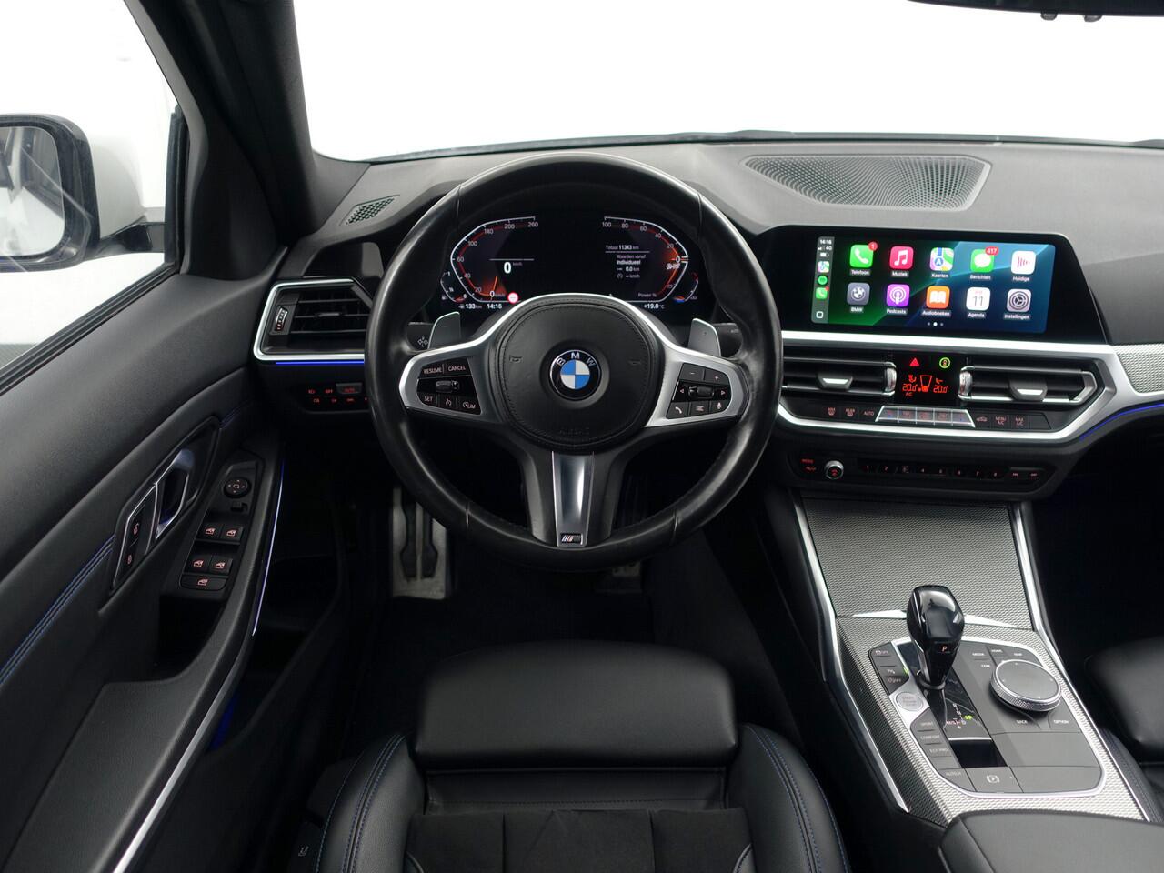 BMW 3-SERIE 320i M Sport Aut- NAP 11dkm, Carplay, Android auto, Sfeerverlichting, Xenon Led, Virtual Cockpit
