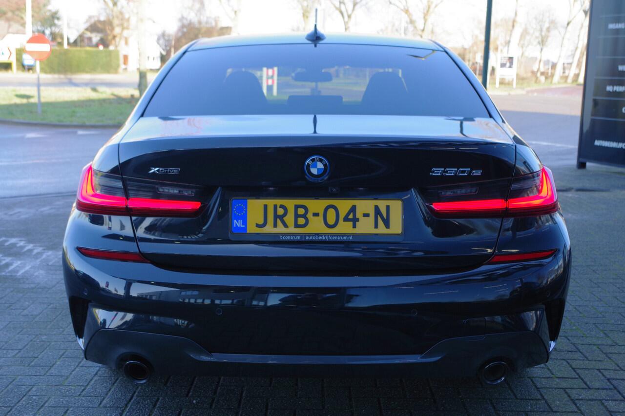 BMW 3-SERIE 330e 293 PK xDrive High Executive M-Sport, Schuif-Kanteldak, M-Technic Stoelen, Carplay, Camera
