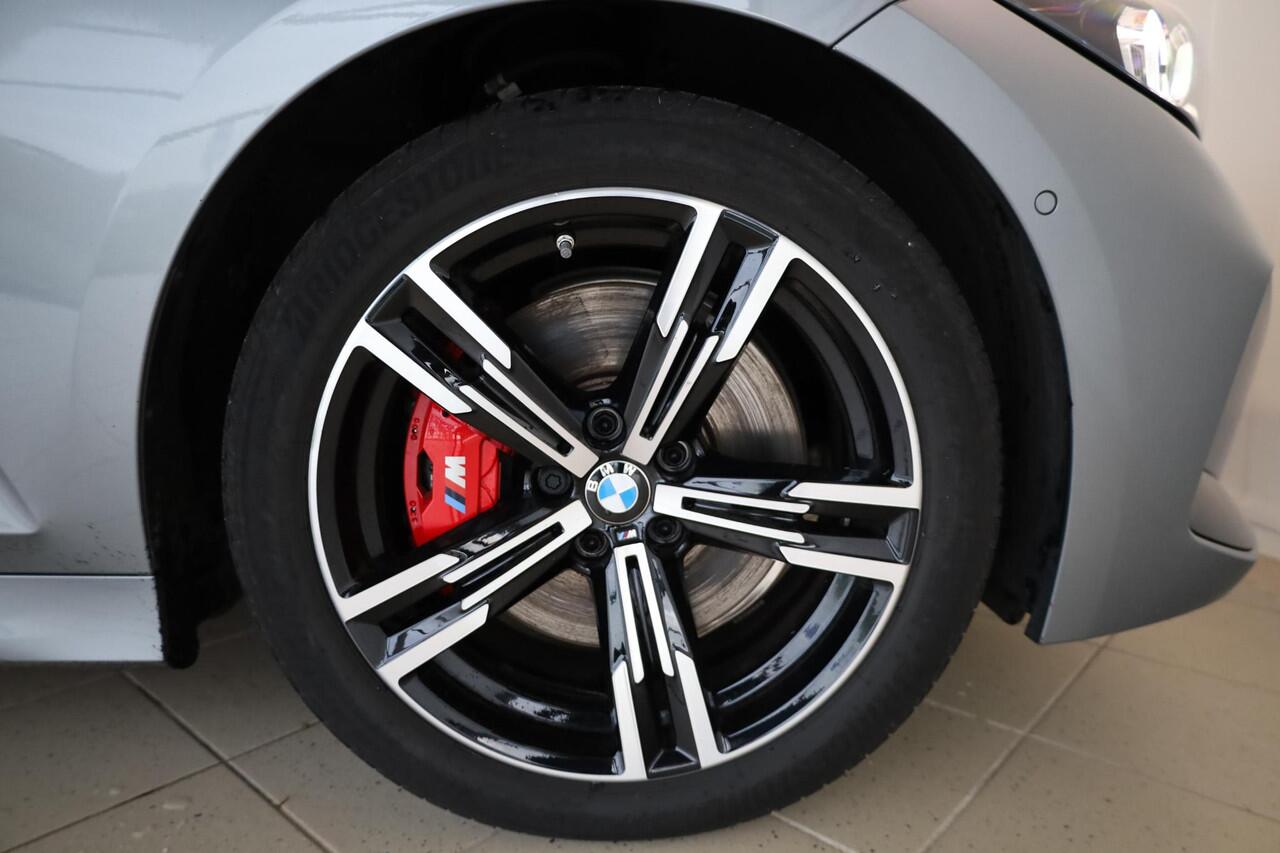 BMW 3-SERIE Touring 318i | M Sportpakket Pro | Comfort Pack | Panorama Dak | Stoelverwarming | HiFi