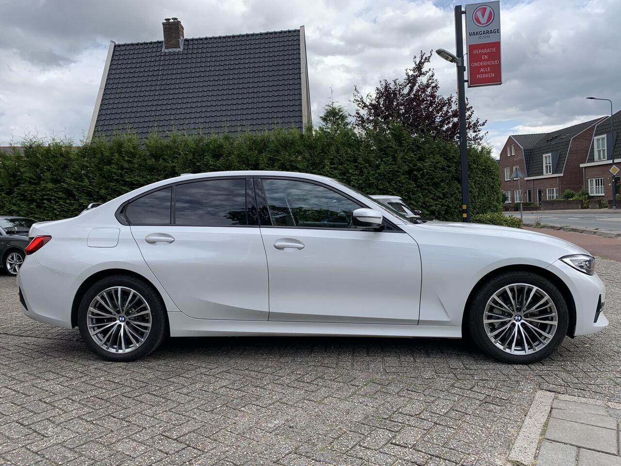 BMW 3-SERIE 330e High Executive, Sport pack | Trekhaak