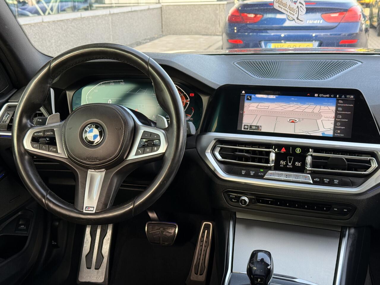 BMW 3-SERIE Touring 318i Executive Edition M-Sport | H/K | Trekhaak